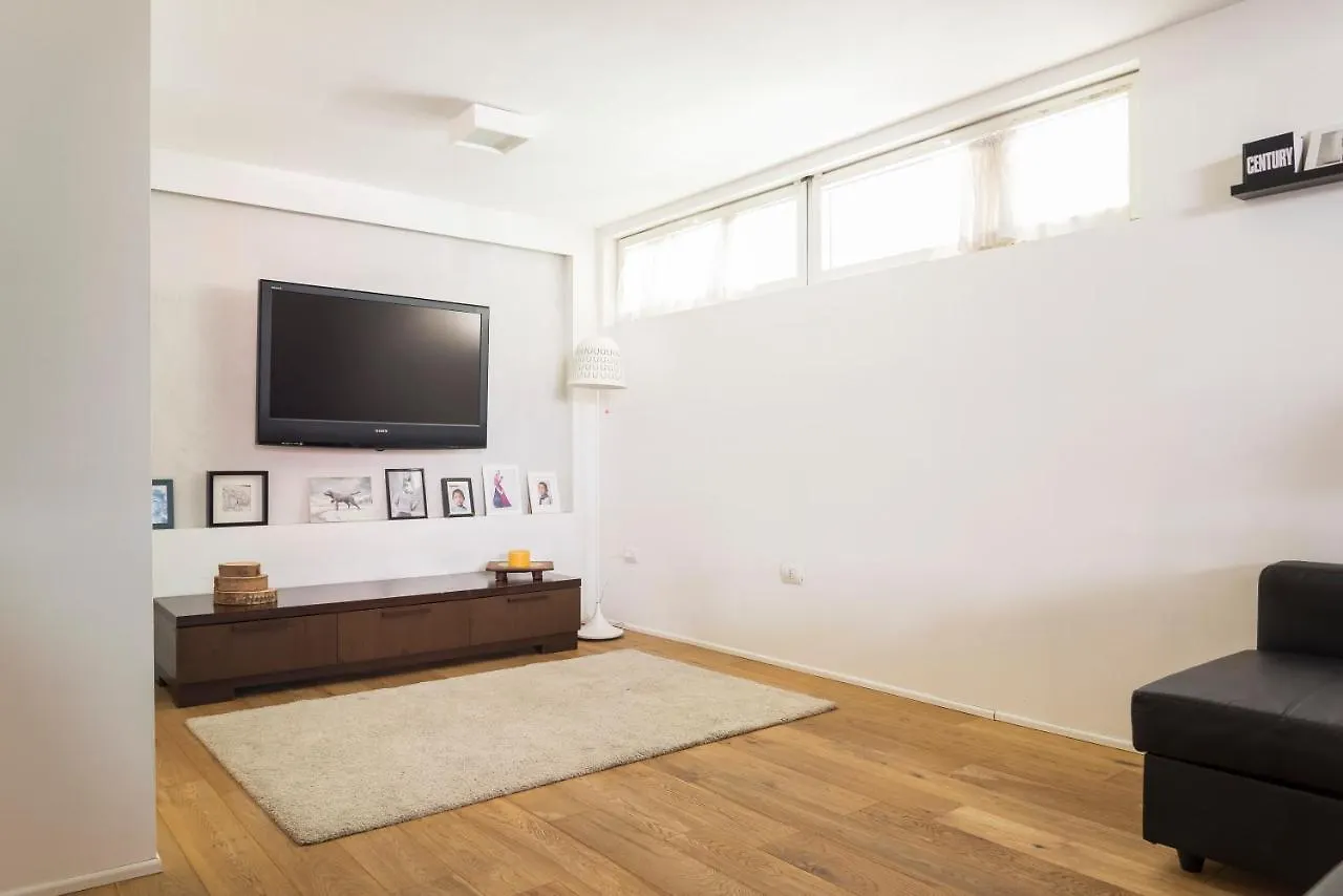 Milano Stylish Central Loft