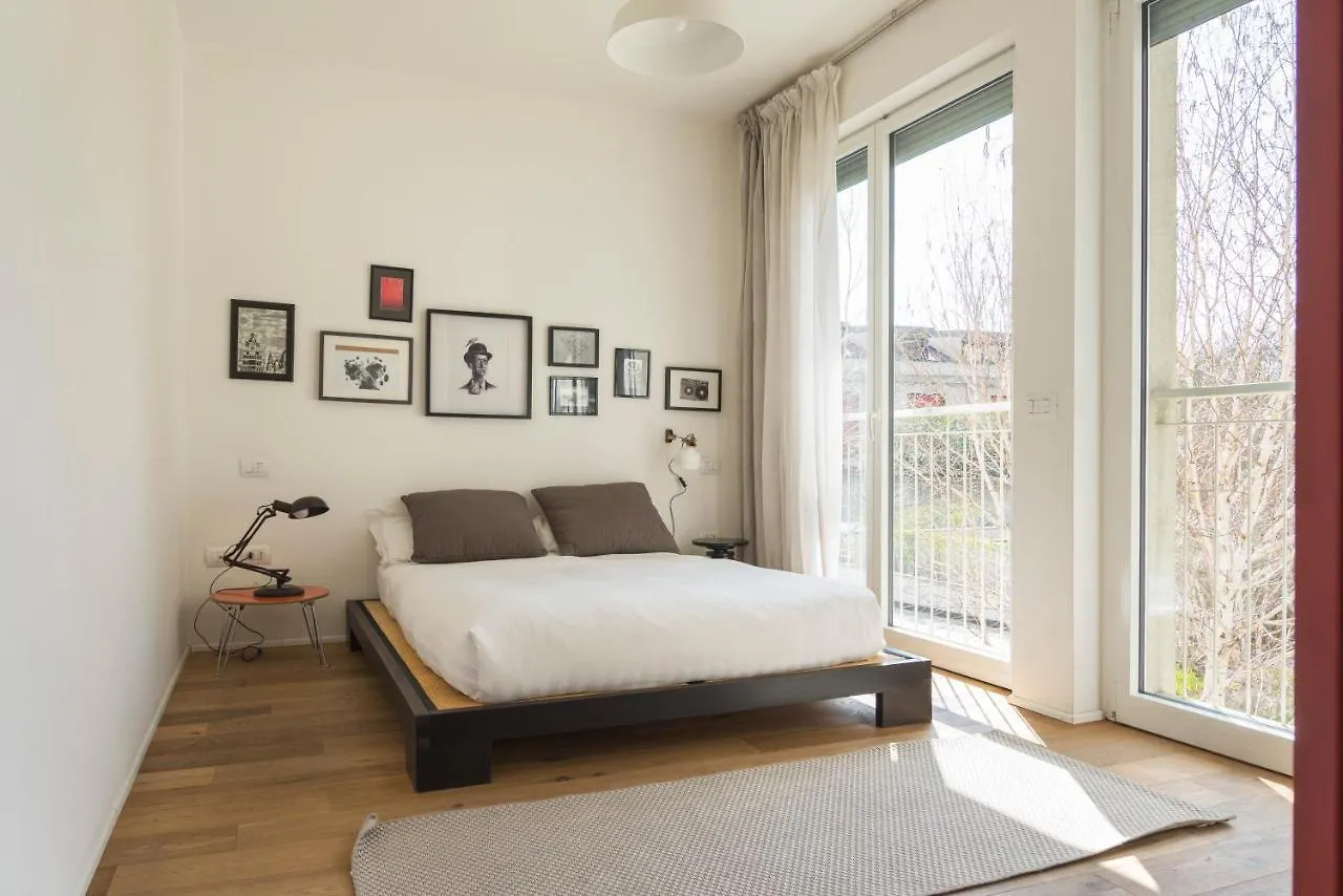 Milano Stylish Central Loft Włochy
