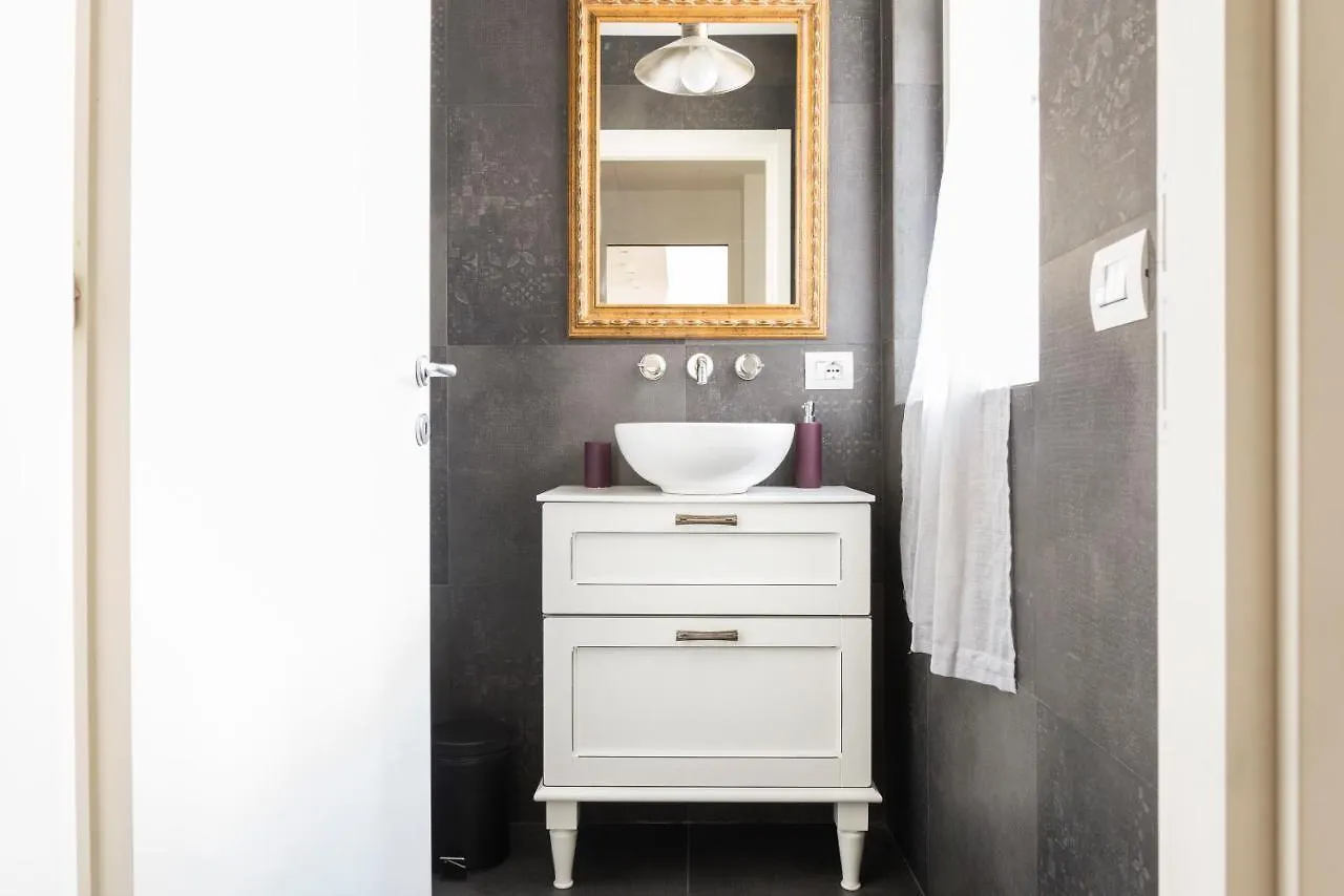 Milano Stylish Central Loft